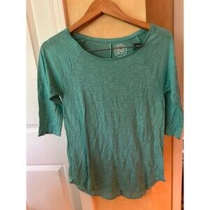 Women’s shirt
